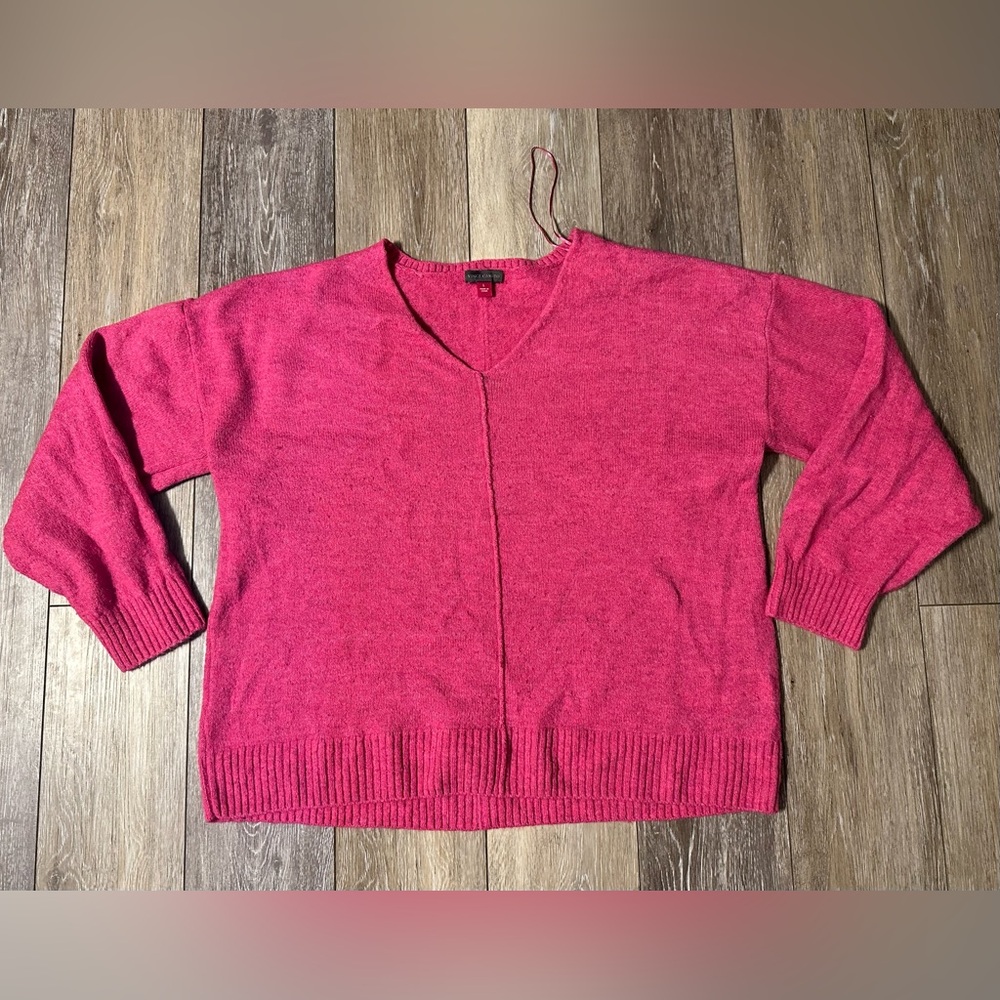 Vince Camuto Fuchsia V-Neck Sweater